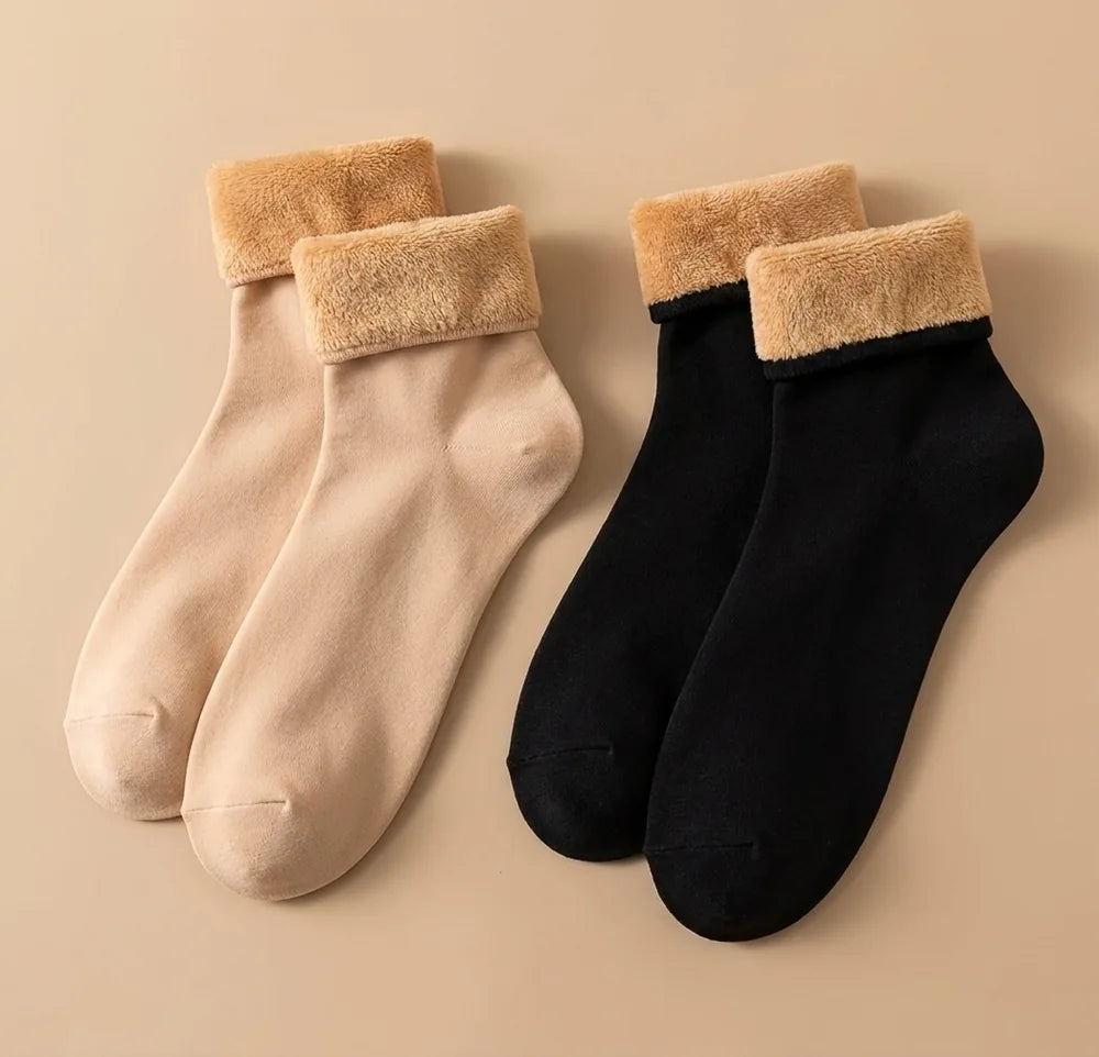 Medias Térmicas de Felpa — 2 Pares · Delgadas por Fuera, Peluditas por Dentro